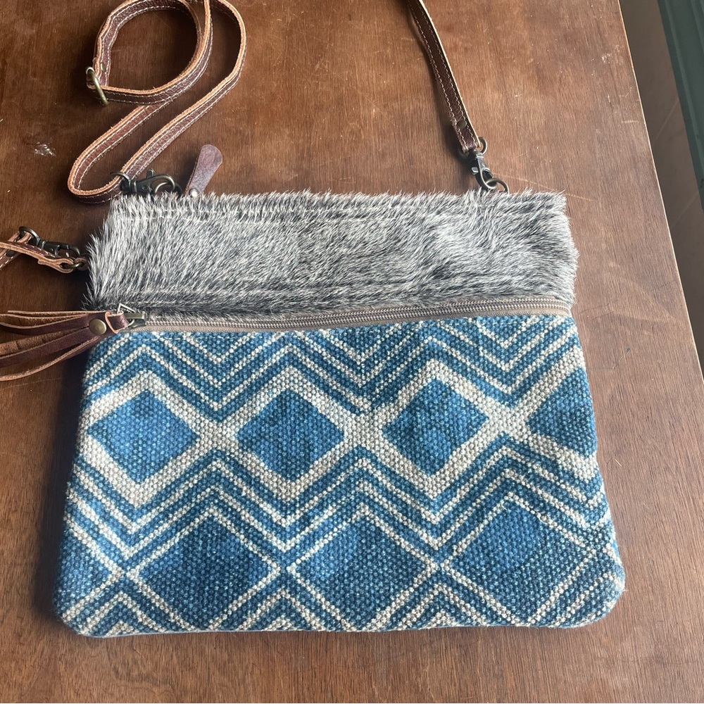 Myra Bag, shoulder strap, clutch, fur accent